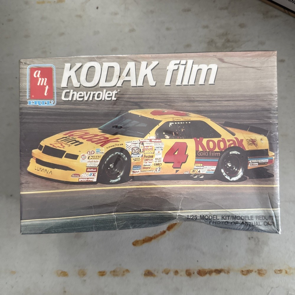 #4 Ernie Irvan Kodak Film Chevrolet Lumina AMT 1:25 Model Kit # 6727 SEALED