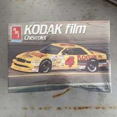 #4 Ernie Irvan Kodak Film Chevrolet Lumina AMT 1:25 Model Kit # 6727 SEALED