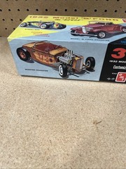 Original AMT 1932 Model B Ford Customizing model kit, partially assembled