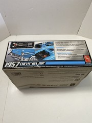 AMT 1957 Chevy Bel Air Model Car Scale 1:25 – Blue/White