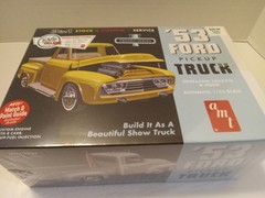 AMT 1953 Ford Pickup Truck 3 in 1 Trophy Series 1/25 Model Kit Retro ’53 AMT882