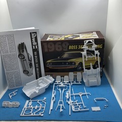 69 Boss 302 Mustang Chassis & Interior PTS W Instructions 1:25 LBR Model Parts
