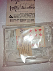 Mikro 72 1/72nd Scale WWII Russian Soviet Ilyushin IL-2M3 Shturmovik Model Kit