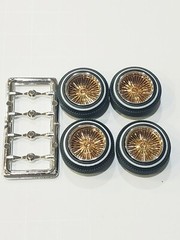 1/24 To 1/25 Scale Model Chrome And Gold Dayton Style Rims With White Wall Tires