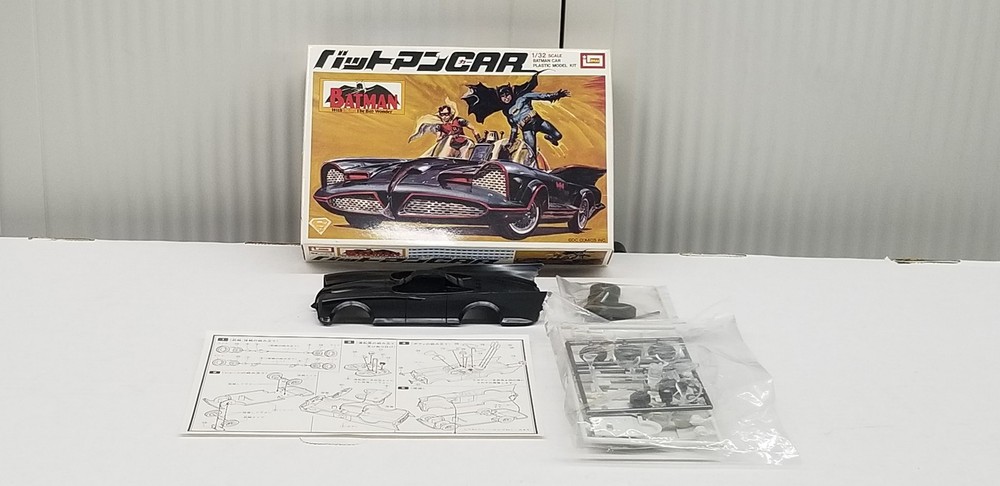 1:32 IMAI Batman Batmobile Model Kit 100% Complete In Molded Black New Shelf E3