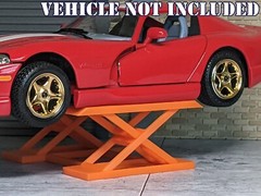 1/24 1/25 Scale Automotive Scissor Lift – Car Display Stand or Diorama Accessory