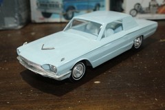 AMT 1966 Ford Thunderbird Arcadian Blue Promo 1/25