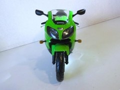 MiniChamps Kawasaki Ninja ZX9R 1/12 Motorcycle from Japan