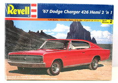 Revell 1967 Dodge Charger 426 Hemi 2 n 1 – 1:25 Stock Drag 85-7669 SEALED NIB
