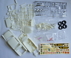 Vintage Issue AMT 1:25 1953 Studebaker / Bonneville #2053-170 Started No Ins.