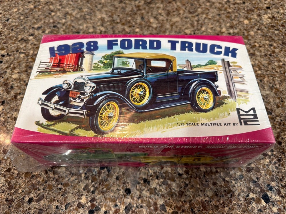 MPC 1972 PONTIAC THE GRAND SUPERFLY FACTORY SEALED KIT!! CIRCA 1972! VMCP!