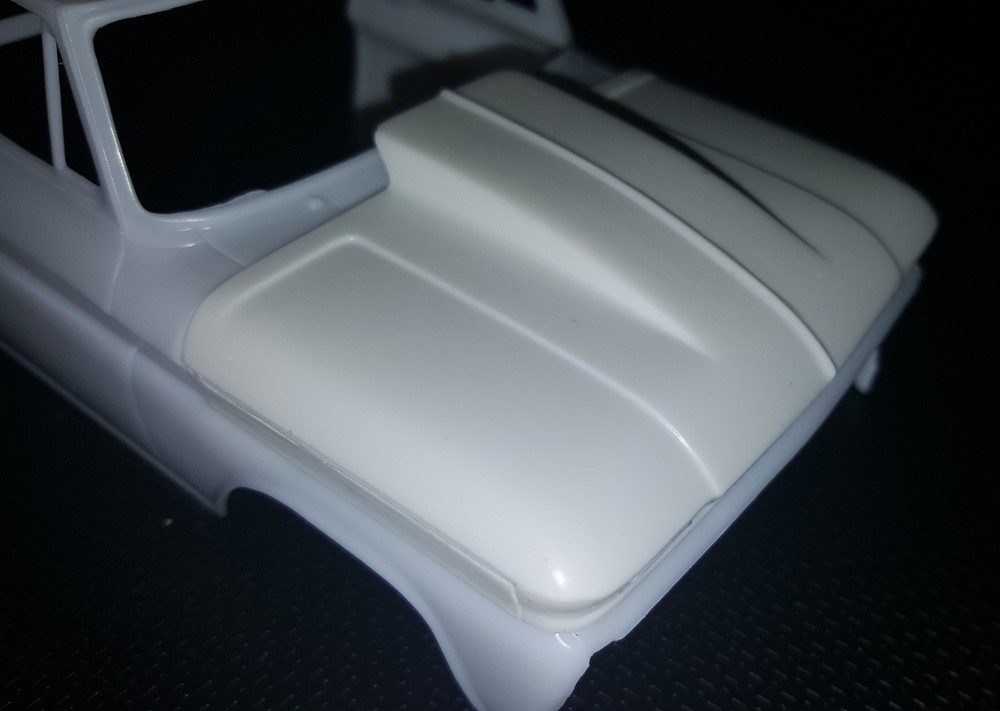 LEX’S SCALE MODELING Resin Cowl Hood for ’65/66 Chevy P/U, ’66 Suburban 1/25.