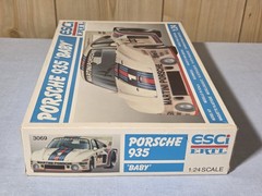 Vintage 1/24 ESCi ERTL PORSCHE 935 ‘BABY’ MODEL KIT FACTORY SEALED INSIDE 1992