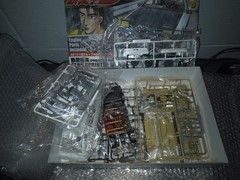 Aoshima 1/24 Initial D Toyota Fujiwara Takumi AE86 Trueno Plastic Model Kit