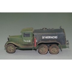 UNIMODELS UM 323 Plastic scale models kit Scale 1:72 BZ-38 refuel truck