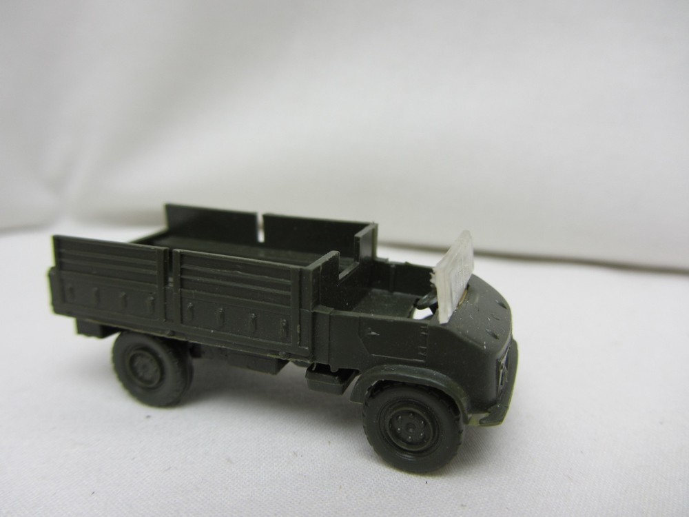Roskopf Miniaturmodelle RMM 142 German Army Mercedes Benz Unimog S Cargo Truck