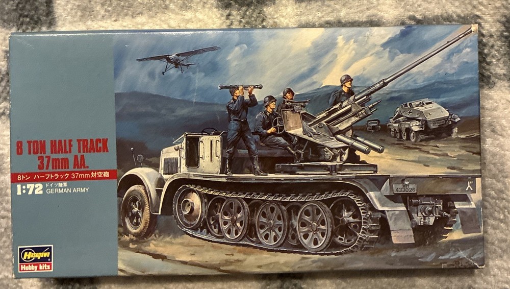 Hasegawa 8 Ton Half-Track w/37mm AA Gun. 1/72. #31118.