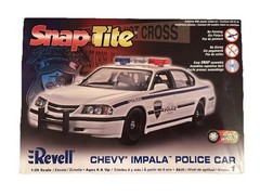 Revell Snap Tite Cop Car CHEVY IMPALA POLICE CAR 1:25 Model Kit 85-1928 NIOB
