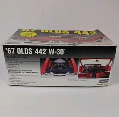 1997 Lindberg 1967 Olds 442 W-30 1/25 Model Kit #72171 Open Box