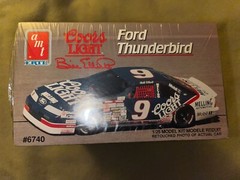 AMT / ERTL Bill Elliott Coors Light Ford Thunderbird Kit # 6740 Factory Sealed