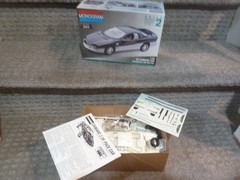 Monogram Indianapolis 500 Pace Car ’93 Camaro Z28 Model Kit 1/25 #2964 BRAND NEW