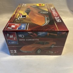 AMT ERTL 1962 Corvette 1/25 Plastic Car Model Kit 31822 Free Shipping