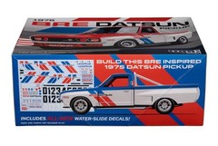 MPC 1/25 1975 Datsun Pickup BRE 129‑Part Wide‑Body Race Build MPC1029