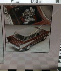 Revell Monogram Classic Cruiser 1957 Chevy Nomad 1:24 Scale Model Car Kit