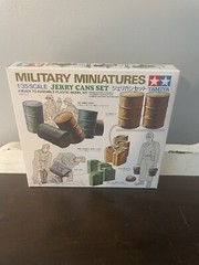 Tamiya 1/35 scale model kit 35026, German Jerry Can Set NEW