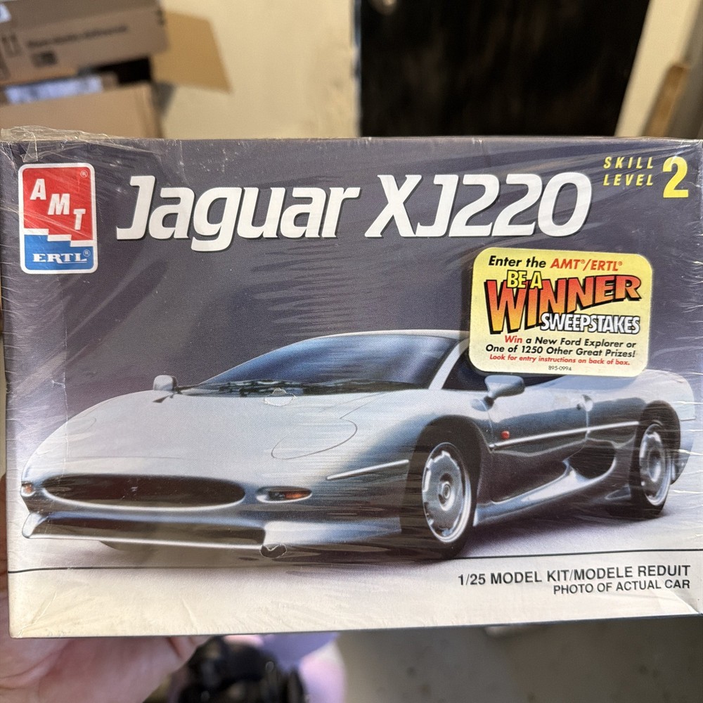 AMT ERTL 1/25 Model 🐆Jaguar XJ220🐆 Vintage 🔥Clean ⚡️Machine Factory Sealed