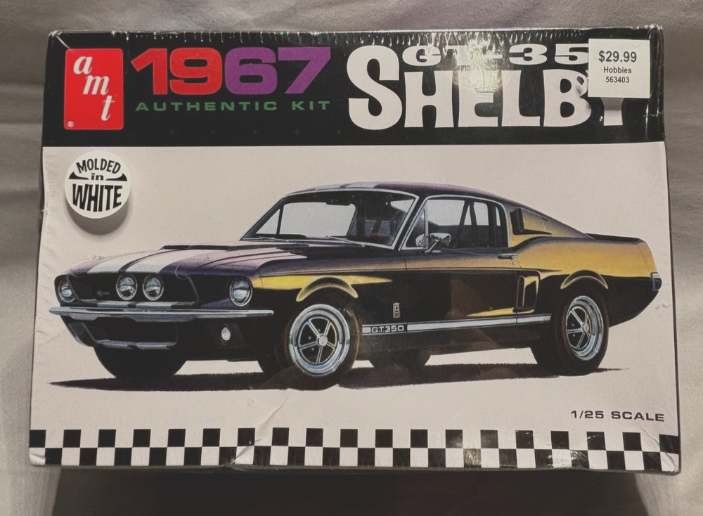 AMT 1967 Shelby GT350 Ford Mustang – Molded White 1:25 Plastic Model Car Kit