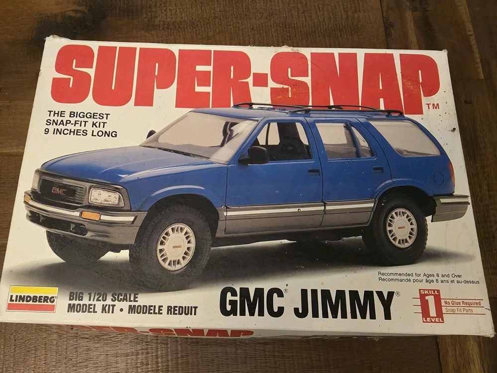 Lindberg Super-Snap GMC Jimmy 1/20 Scale Model Kit #72611 Open Box