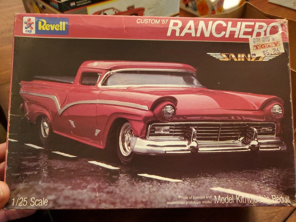 Revell ’57 FORD RANCHERO 1/25 Model Kit 7396, New Open Box Complete