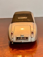 Franklin Mint 1952 Jaguar XK120 Diecast Model Car 1:24 *With Display Case*