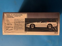1991 CHEVROLET CORVETTE CONVERTIBLE MODEL KIT AMT ERTL 1/25 SCALE NEW SEALED!!
