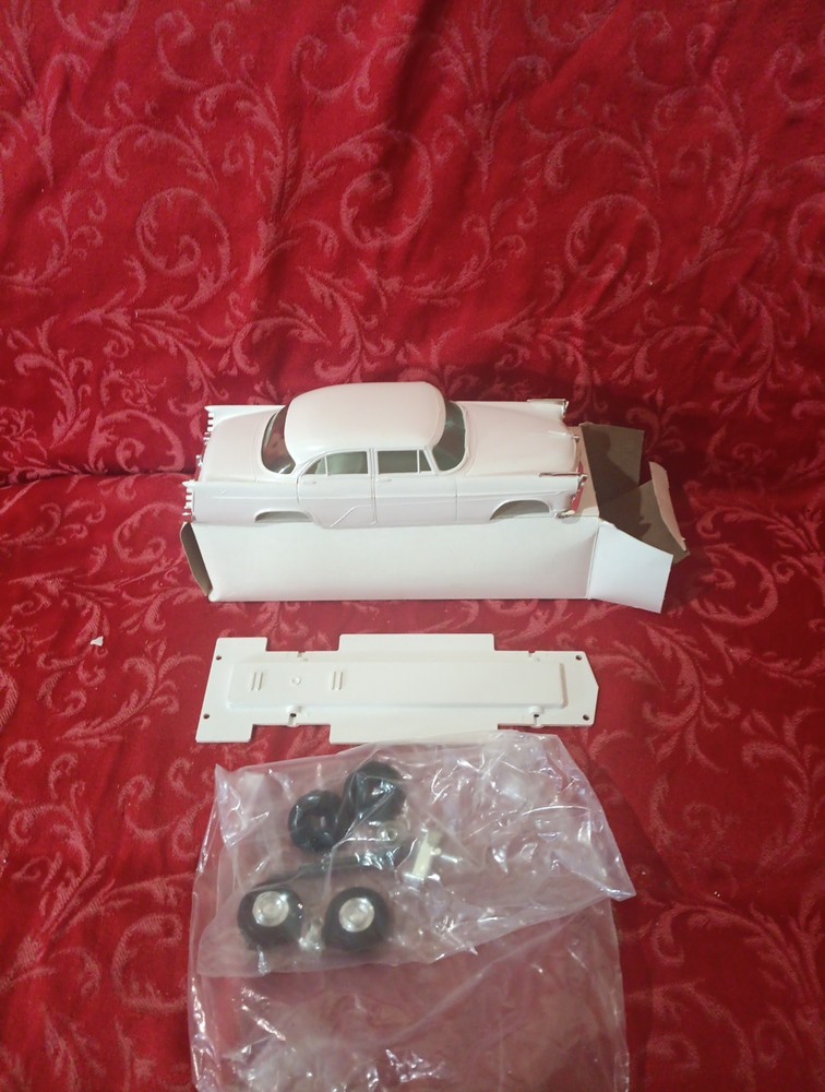 M20D partial SP-1956 #20 JOHAN 1956 DESOTO FIREFLITE 4 DOOR PROMO STYLE KIT 1/25