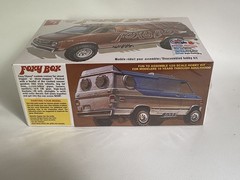 AMT Chevy Custom Van Foxy Box Retro Deluxe Plastic Model Kit Sealed Box