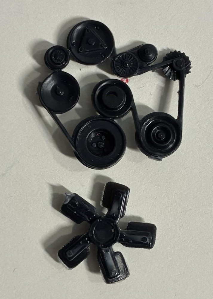 Chevy C1500 454SS 454 Engine parts 185 1661 AMT 1/25 Model Car Parts