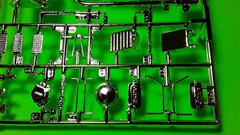 Mack DM800 Heavy Duty 1/25 chrome fuel tank Bulldog emblem mirrors rig tractor