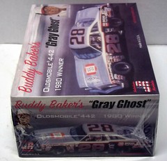 SALVINOS #28 NAPA “GRAY GHOST” BUDDY BAKER 1980 OLDSMOBILE 442 KIT – 1/25