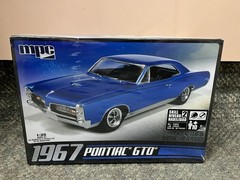* MPC 1/25 SCALE 1967 PONTIAC GTO PLASTIC MODEL KIT #MPC710L/12 *ST