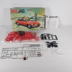 XKE Jag Revell 1:25 Model Kit 0556 Sealed Parts Bag 1998
