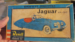 Revell 1:32 Jaguar XK-120 Vintage Model Car Kit H-56-79, Complete