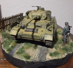 Built 1/35 German Panzer IV Medium Tank