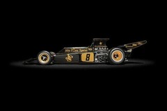 POCHER – LOTUS 72D – EMERSON FITTIPALDI – 1972 BRITISH GP – 1:8 – #HK114 & CASE