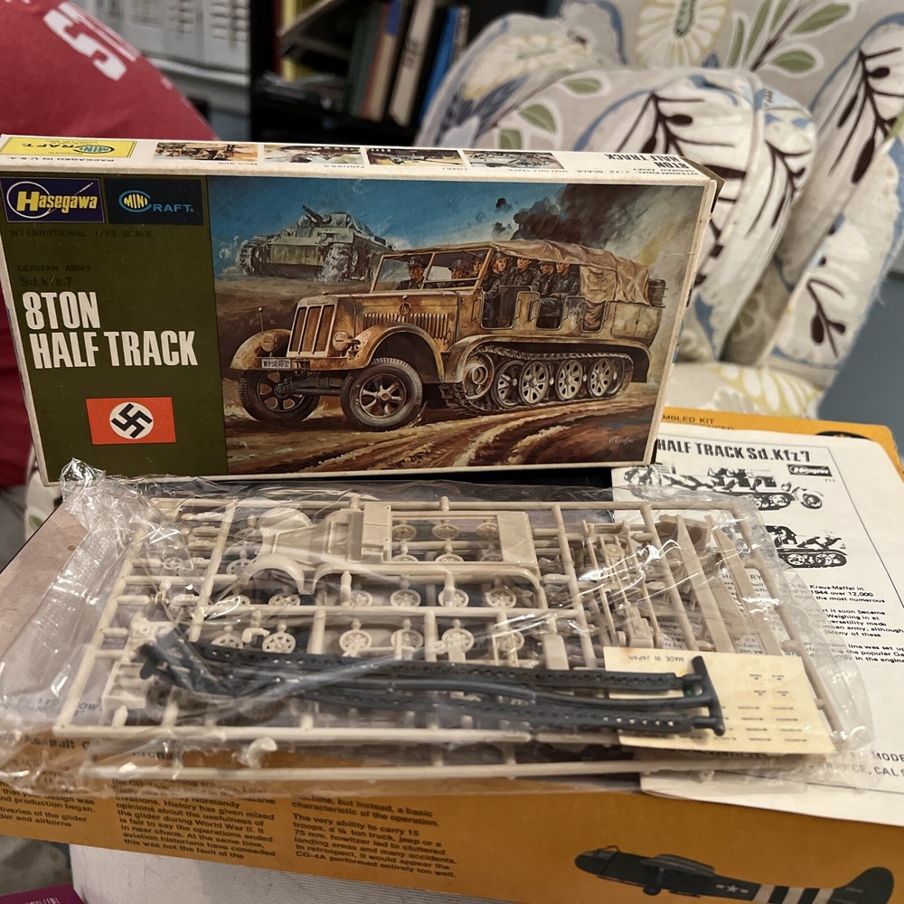 Hasegawa World War II 8 Ton Half Track Model Kit No. 711 1/72 Scale/sealed