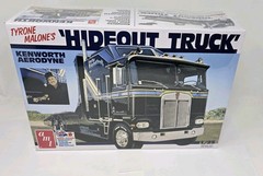 Tyler Malone’s Hideout Truck Kenworth Areodyne Model Kit 1/25 AMT Sealed