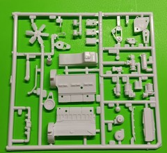 Cummins Diesel Engine Diamond Reo 1/25 AMT Turbo NTC-350 6 Cylinder Turbocharged