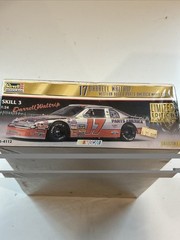 Revell Monogram #4112 #17 D Waltrip Western Auto’s Monte Carlo 1/24 Sc Model Kit