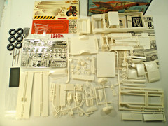 ONLY ISSUE AMT 1962 FORD F100 PICK UP TRUCK 1/25 MODEL KIT 3-n-1 KIT K-132 MIB